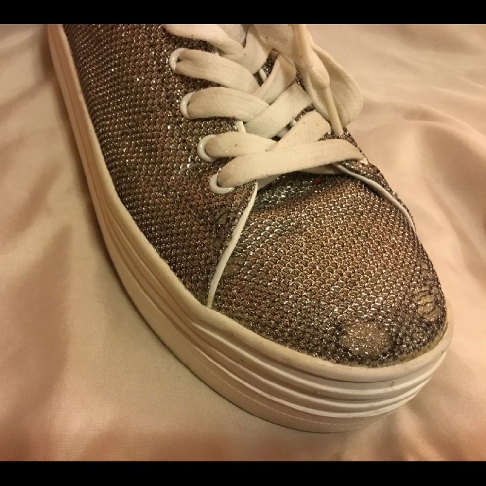 .GUESS- Sneakers - Picture 5 of 5